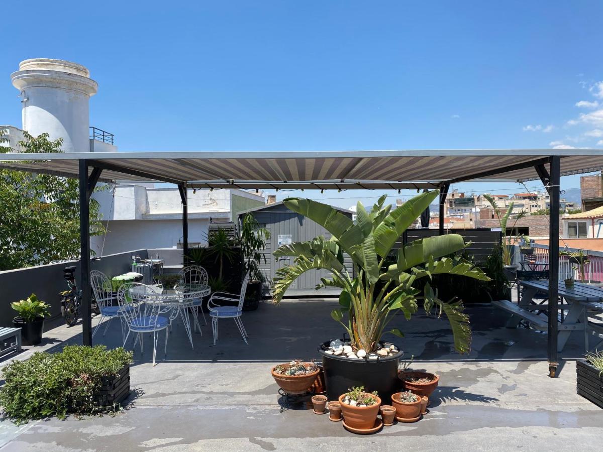 Monastiraki Citycenter Sleepbox- Unspoiled Athens Apartments Esterno foto