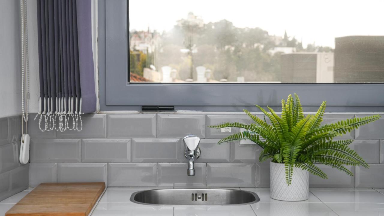 Monastiraki Citycenter Sleepbox- Unspoiled Athens Apartments Esterno foto